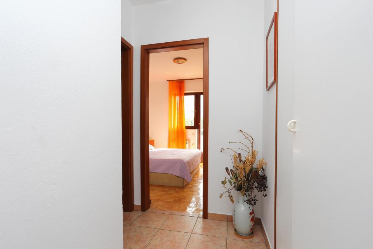 Apartments With A Parking Space Makarska - 5984 Exterior photo
